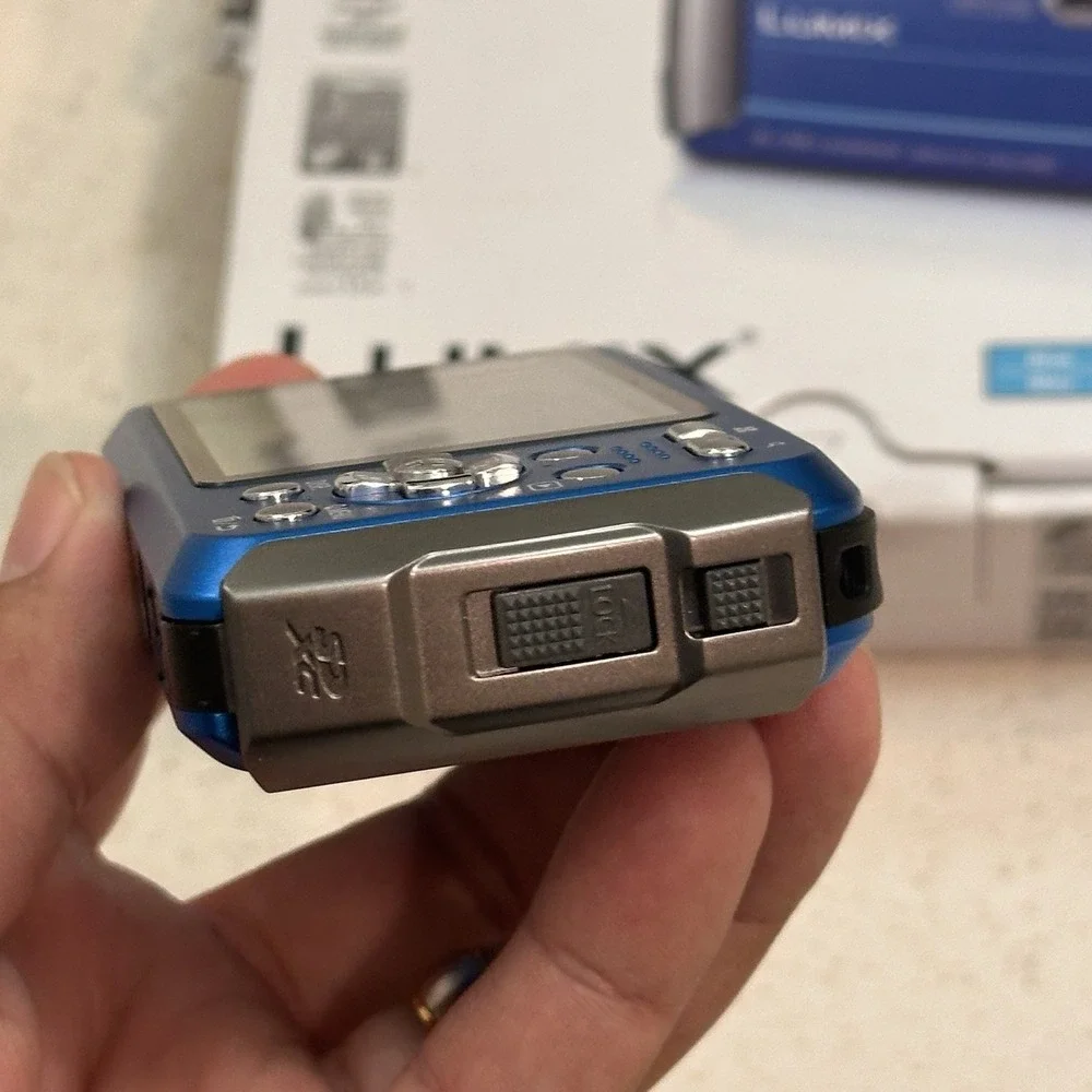 Panasonic LUMIX Dmc-TS30 Waterproof Digicam Blue Digital Camera USED - CIB